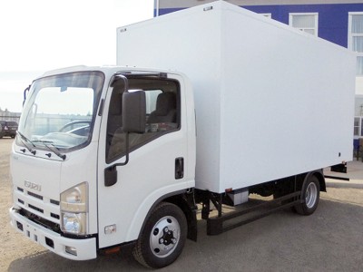 Промтоварный фургон Isuzu ELF 3.5 NMR85E 3,3 м