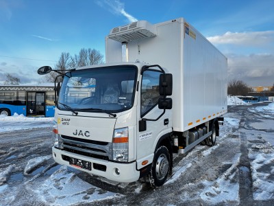 Изотермический фургон Jac N90-N 5,9 тонны 5,2 м